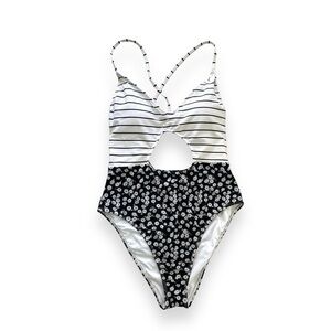 Forever21 One Piece Swimsuit Floral Size L New